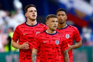 Declan Rice và Kieran Trippier vắng mặt trong buổi tập gần nhất của tuyển Anh.