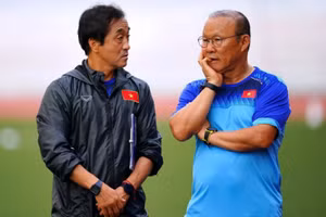 HLV Park Hang-seo và Lee Young-jin có cơ hội tái hợp ở đội tuyển Việt Nam.
