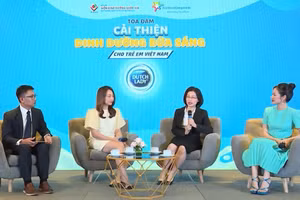 Lần đầu tiên thực trạng bữa sáng được các chuyên gia dinh dưỡng thẳng thắn chia sẻ, gọi tên thành nghịch lý 90:50 mà có thể cứ 2 mẹ theo dõi tọa đàm sẽ có một người gặp phải tình trạng này.