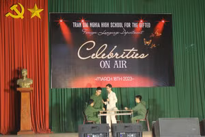 Tiết mục của học sinh Trường THPT Chuyên Trần Đại Nghĩa tại vòng chung kết.