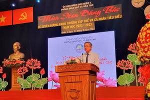 Ông Dương Trí Dũng phát biểu tại buổi lễ.