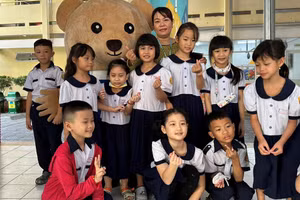 Giờ hoạt động trải nghiệm của học sinh Trường tiểu học Nguyễn Bỉnh Khiêm (quận 1).