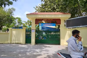 Trường tiểu học Hồng Hà.