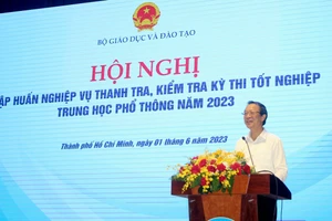 Thứ trưởng Phạm Ngọc Thưởng phát biểu tại đợt tập huấn.