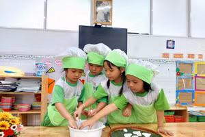 Giờ hoạt động trải nghiệm của trẻ Trường mầm non Hương Nắng Hồng (TP Thủ Đức).