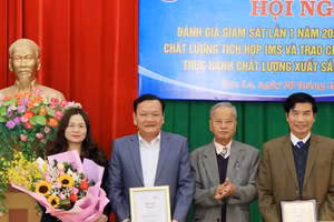 Sở GD&ĐT Sơn La nhận giải thưởng Thực hành chất lượng châu Á.