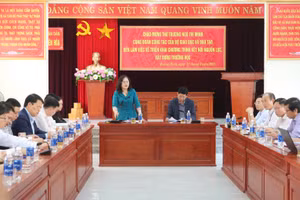 Đoàn công tác Bộ GD&ĐT làm việc với huyện Tuyên Hóa