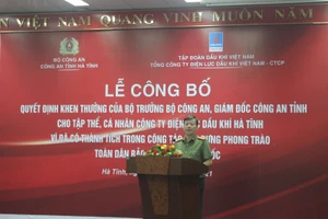 Công bố quyết định khen thưởng của Bộ trưởng Bộ Công an cho tập thể, cá nhân Công ty Điện lực Dầu khí Hà Tĩnh