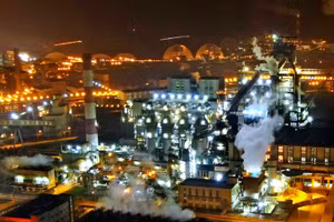 Lung linh hình ảnh về đêm Nhà máy gang thép Hưng Nghiệp Formosa  Hà Tĩnh