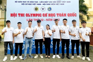 Đội tuyển Trường Đại học Kỹ thuật Công nghiệp (ĐH Thái Nguyên) tham dự Olympic Cơ học toàn quốc năm 2022.