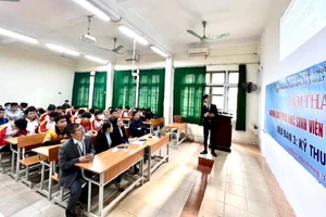 Hội thảo nghiên cứu khoa học sinh viên năm 2022.