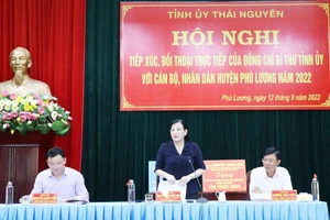 Bà Nguyễn Thanh Hải, Uỷ viên BCH Trung ương Đảng, Bí thư Tỉnh uỷ, trưởng Đoàn ĐBQH tỉnh Thái Nguyên phát biểu tại Hội nghị