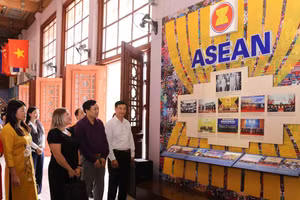 Khu vực trưng bày triển lãm.