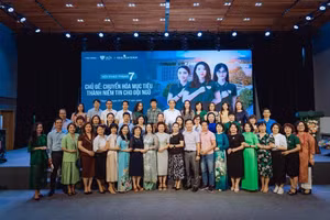 Hội thảo có sự tham gia của gần 100 thành viên là Hiệu trưởng, Hiệu phó và các nhà quản lý giáo dục trên cả nước