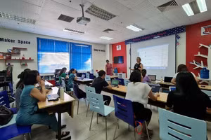 Chương trình tập huấn về ứng dụng công nghệ trong giảng dạy tiếng Anh do Giảng viên Anh ngữ Cao cấp của Bộ Ngoại giao Hoa Kỳ thực hiện