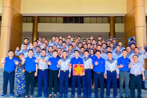 Tuổi trẻ Đại học Thái Nguyên hướng về biển đảo quê hương