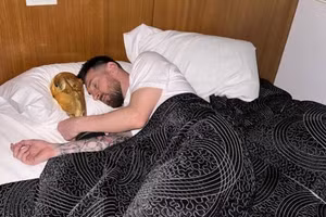 Messi gây 'bão' mạng xã hội ngay khi trở về từ World Cup