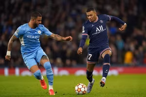 Kyle Walker sẽ so tài với Mbappe ở tứ kết World Cup tới đây.