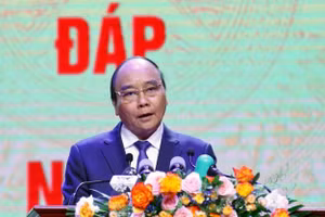 Chủ tịch nước Nguyễn Xuân Phúc khẳng định công tác đền ơn đáp nghĩa, chăm sóc nâng cao đời sống cho các gia đình người có công với đất nước đã đi sâu vào tâm khảm mỗi người dân - Ảnh: VGP/MD.