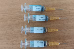 Vắc xin hết hạn được tiêm cho 4 trẻ nhỏ. (Ảnh: CTV).