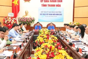 Chủ tịch UBND tỉnh Thanh Hoá Đỗ Minh Tuấn chủ trì Hội nghị đối thoại với thanh niên năm 2023. (Ảnh: BTH).