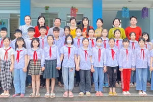 Những gương mặt giáo viên và học sinh giỏi tiêu biểu của Trường Tiểu học Hoằng Thanh. (Ảnh: BM).