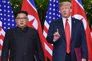 Tổng thống Trump và Chủ tịch Kim Jong-un tại thượng đỉnh ở Singapore