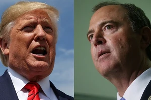 TT Mỹ Donald Trump và Chủ tịch Ủy ban tình báo Hạ viện Adam Schiff (phải).