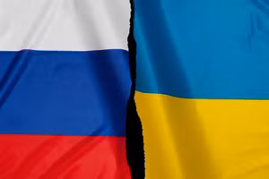 Quốc kỳ Nga và Ukraine