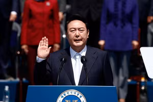 Ông Yoon Suk-yeol tuyên thệ nhậm chức tổng thống Hàn Quốc.