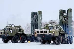 Hệ thống phòng không S-400.