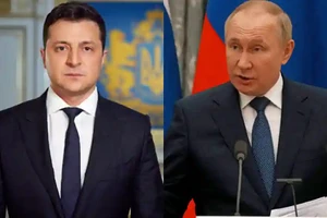 Tổng thống Putin và Tổng thống Zelensky (trái).