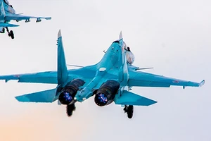 Chiến đấu cơ Su-35.