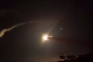 Syria nói Israel tấn công thủ đô Damascus.