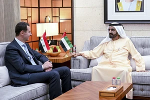 Tổng thống Syria Bashar Assad gặp Phó Tổng thống kiêm Thủ tướng UAE Sheikh Mohamed bin Rashid Al Maktoum.