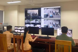 Trung tâm giám sát an ninh tại Công an TP Thanh Hóa. Ảnh: CACC