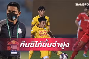 CĐV Thái Lan ngợi khen Kiatisak