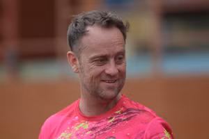 HLV Mano Polking tỏ ra dè chừng đối thủ Hà Nội FC 