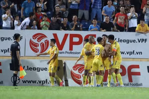 CLB Nam Định mất hai trụ cột ở trận gặp Than Quảng Ninh