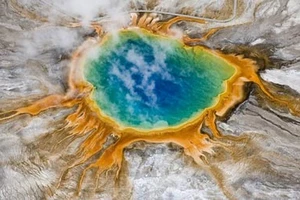 Nếu thức giấc, siêu núi lửa Yellowstone (Mỹ) được cho là sẽ tạo ra sự hủy diệt khủng khiếp. Ảnh: BBC