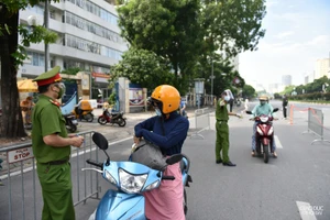 Tổ công tác đặc biệt xử lý nhiều người ra đường không có lý do cấp thiết