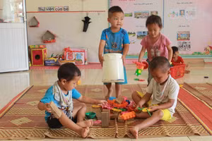 Quan tâm phát triển giáo dục mầm non vùng đồng bào DTTS và miền núi.