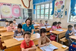 Thầy trò vùng khó ATK nỗ lực chuẩn bị các điều kiện sẵn sàng cho năm học mới.