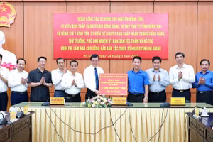 Hỗ trợ kinh phí làm nhà ở cho đồng bào dân tộc thiểu số nghèo tại Hà Giang.