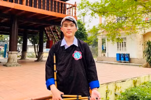 Nam sinh người dân tộc Mông xuất sắc đoạt giải nhì quốc gia môn Lịch Sử.