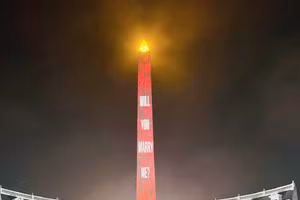 Màn cầu hôn gây sốt tại KĐT Danko City.