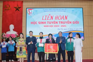 Sôi nổi liên hoan học sinh tuyên truyền giỏi huyện Đại Từ.