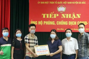 Thầy Giang ủng hộ quỹ phòng chống dịch Covid-19