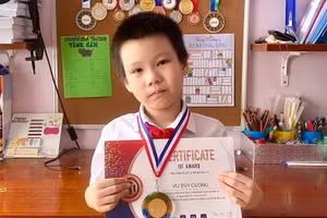 Duy Cường sở hữu hàng chục huy chương quốc tế, trong đó có 9 huy chương Vàng