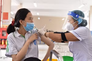 Hầu hết học sinh THPT tại Hà Nội đã được tiêm vaccine phòng Covid-19.